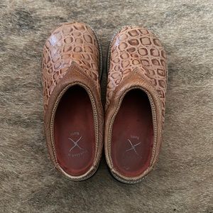 Twisted x alligator mule shoes